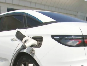 寶應首個自助電動汽車充電站來了！